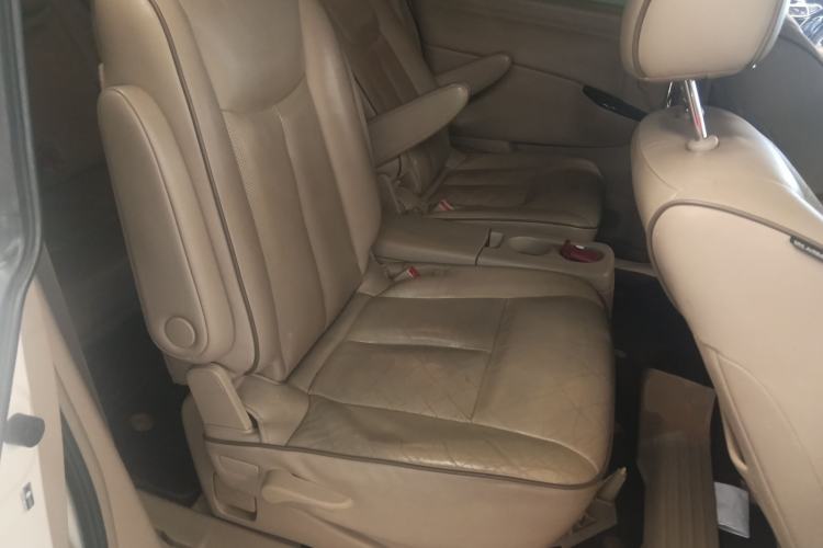 Used Nissan Quest 2015 3.5L SL Left Rear Seat