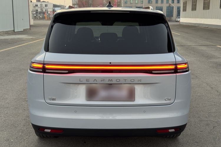 Used Leapmotor C16 2026 Pure Electric 630 LiDAR Zhizun Edition 5 Seats
