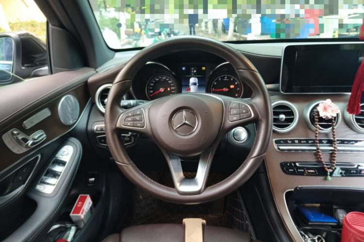 Used Mercedes-Benz GLC 2019 Refreshed GLC 300 L 4MATIC Dynamic Edition
