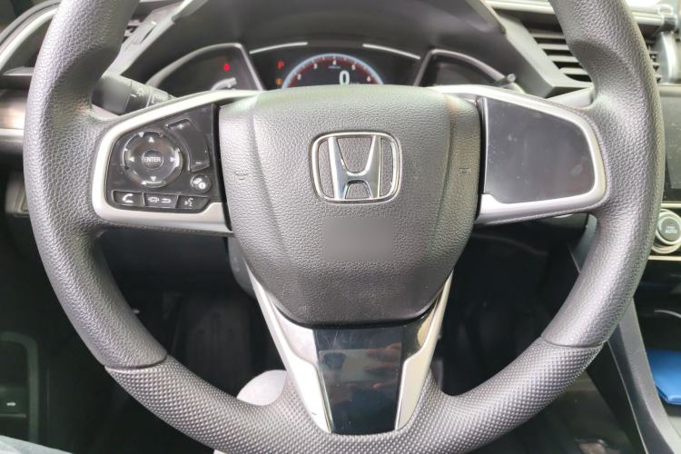Used Honda Civic 2019 220TURBO CVT Dynamic Edition China VI Emission Standard Steering Wheel