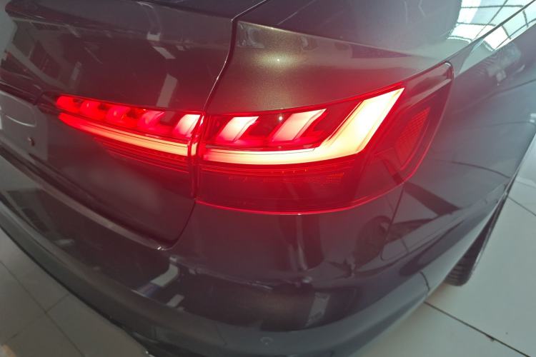 Used Audi A4L 2023 40 TFSI Luxury Dynamic Model