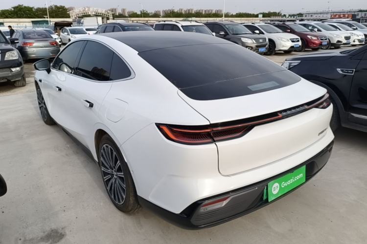 Used Geely Galaxy 8 2025 130km EM-i Flagship Edition
