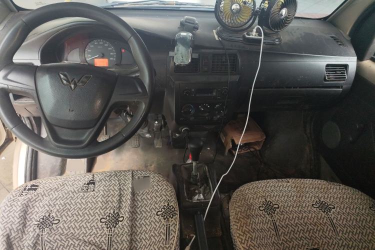 Used Wuling Rongguang 2012 1.5L Extended Basic Version
