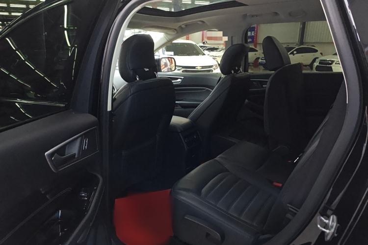 Used Ford Edge 2018 EcoBoost 245 Two-Wheel-Drive Titanium 7-Seater China VI Standard