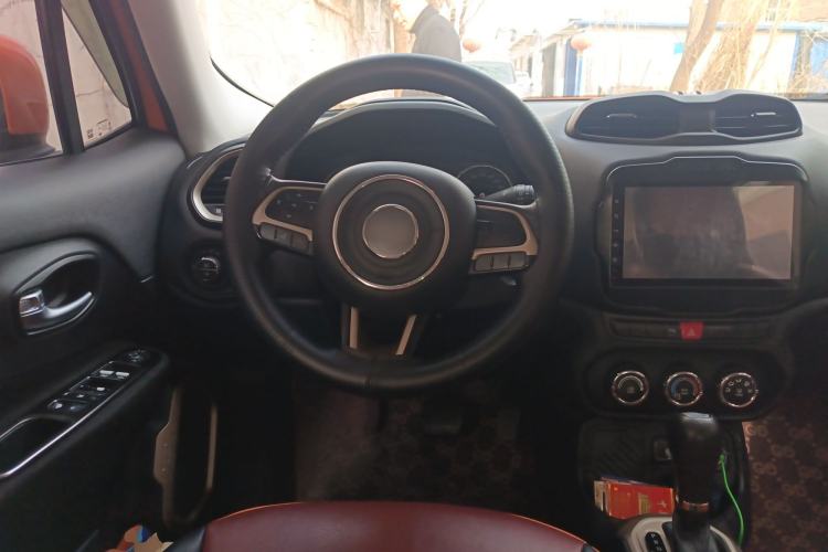 Used Jeep Renegade 2016 1.4T Automatic High-Energy Version
