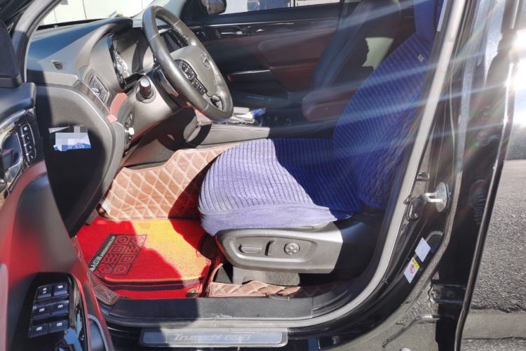 Used GAC Trumpchi GS8 2017 320T Two-Wheel Drive Luxury Smart Connectivity Version (7 Seats)