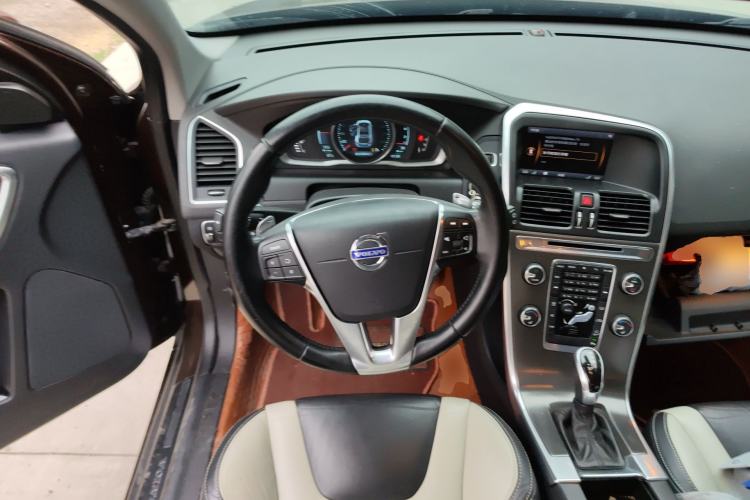 Used Volvo XC60 2014 T6 Zhiyi Edition Steering Wheel