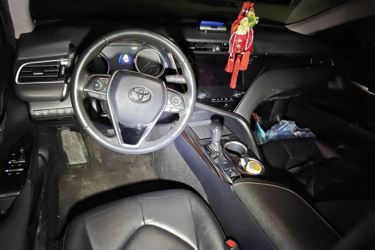 Used Toyota Camry 2019 Revised Version 2.0G Luxury Edition
