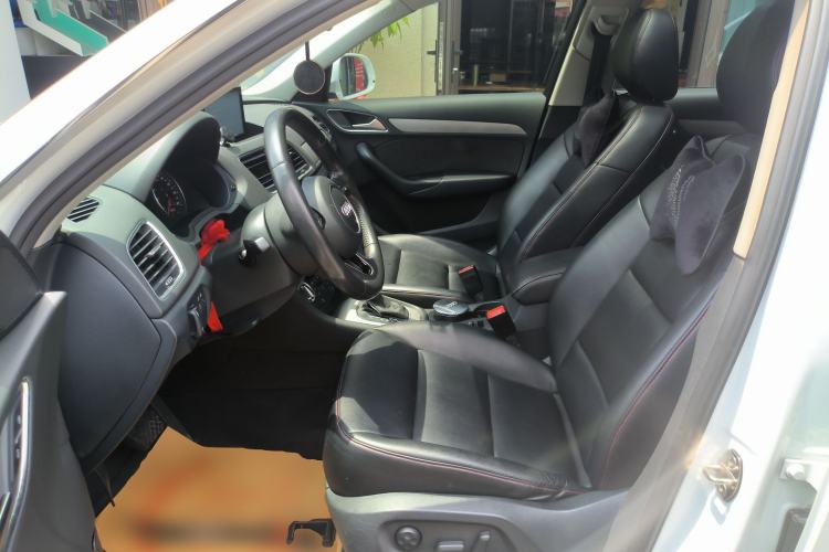 Used Audi Q3 2015 35 TFSI Ambition Edition Left Front Seat