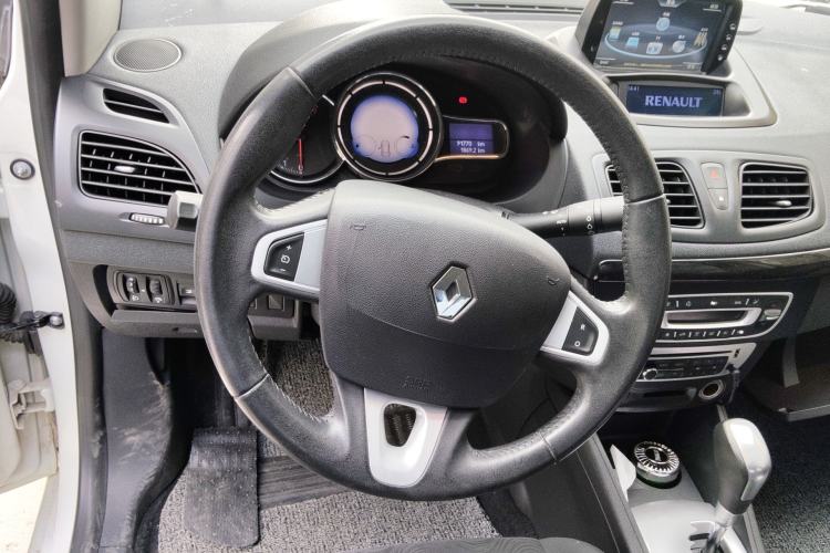 Used Renault Fluence 2013 2.0L Comfort Edition
