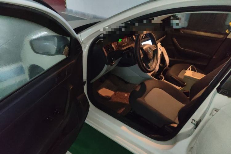 Used Skoda Rapid 2016 1.6L Manual Front-Wheel-Drive Version