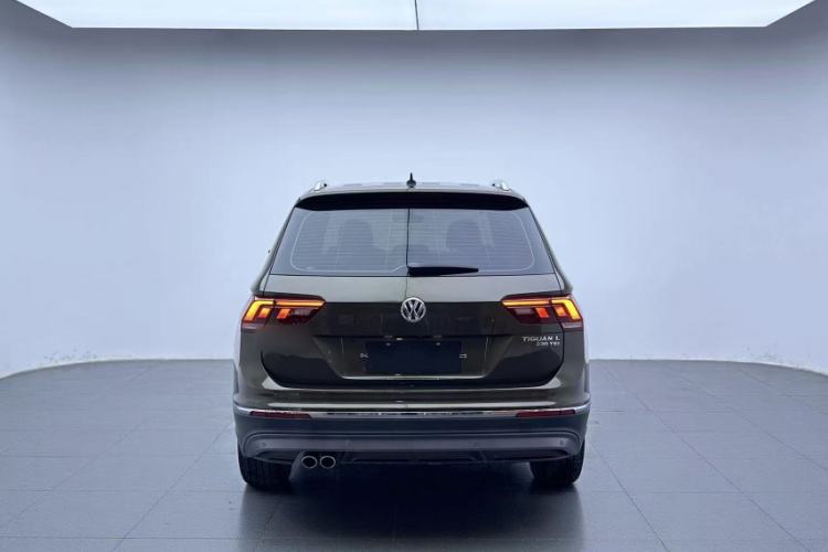 Used Volkswagen Tiguan L 2017 330TSI Automatic Two-Wheel Drive Luxury Edition