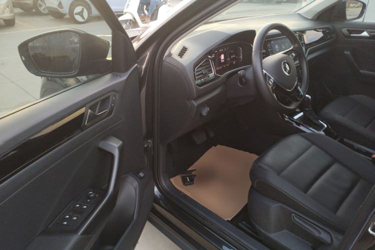 Used Volkswagen T-ROC 2021 280TSI DSG Two-Wheel Drive Comfort Connect Edition
