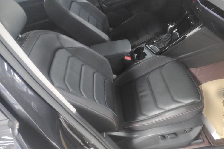 Used Volkswagen Tayron 2019 330TSI Two-Wheel Drive Luxury Model China VI Standard Right Front Seat