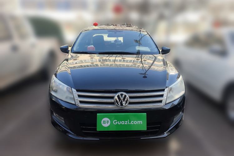 Used Volkswagen Santana 2013 1.4L Manual Comfort Edition Front
