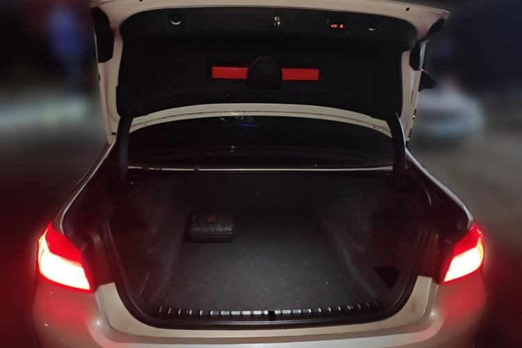 Used BMW 5 Series 2019 Facelifted 530Li Luxury Edition Premium Package
