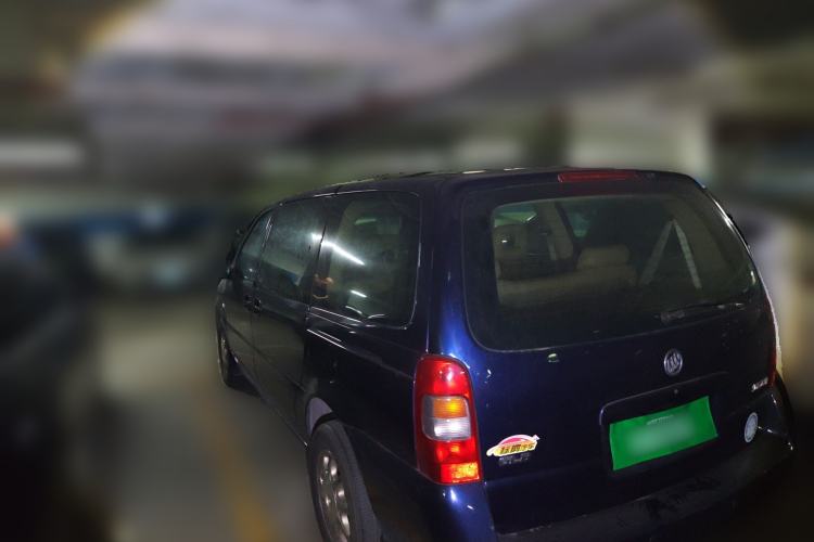 Used Buick GL8 2005 2.5L CT1 Comfort Model Rear Left 45 Deg