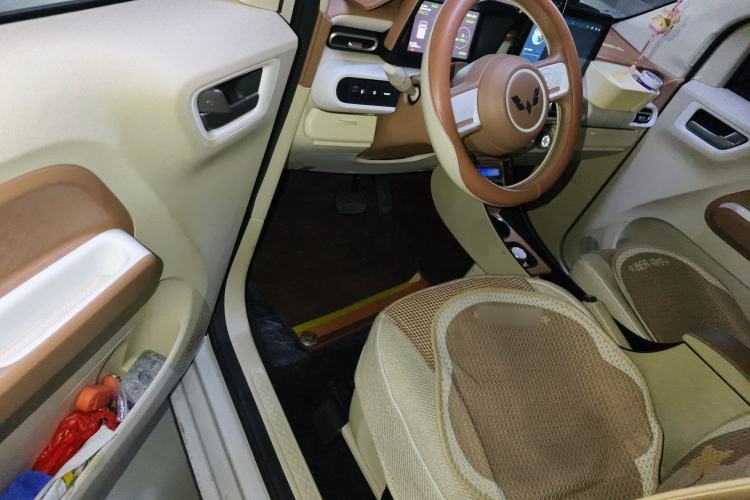 Used Wuling Hongguang MINIEV 2024 3rd Generation 215km Youth Edition
