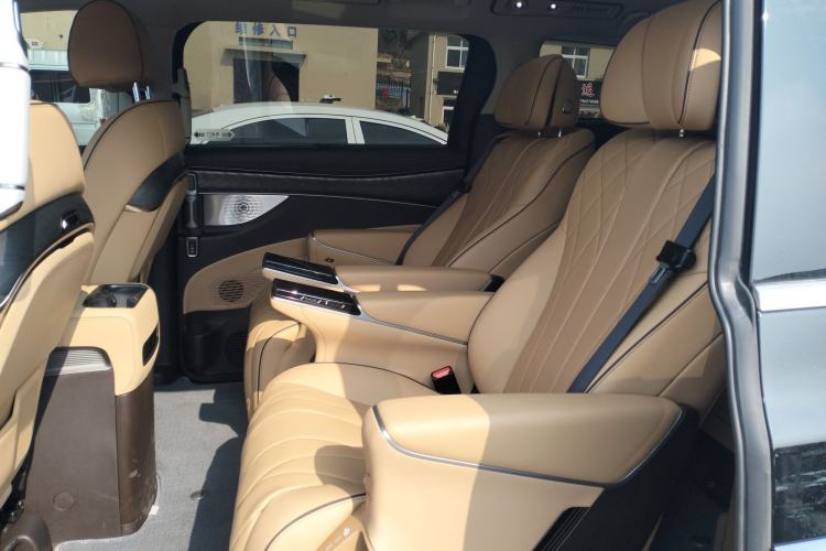 Used Denza D9 2024 EV 620 Premium Model Left Rear Seat