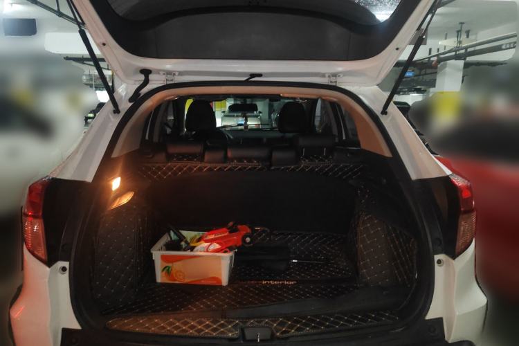 Used Honda Vezel 2017 1.8L CVT Front-Wheel Drive Pioneer Edition