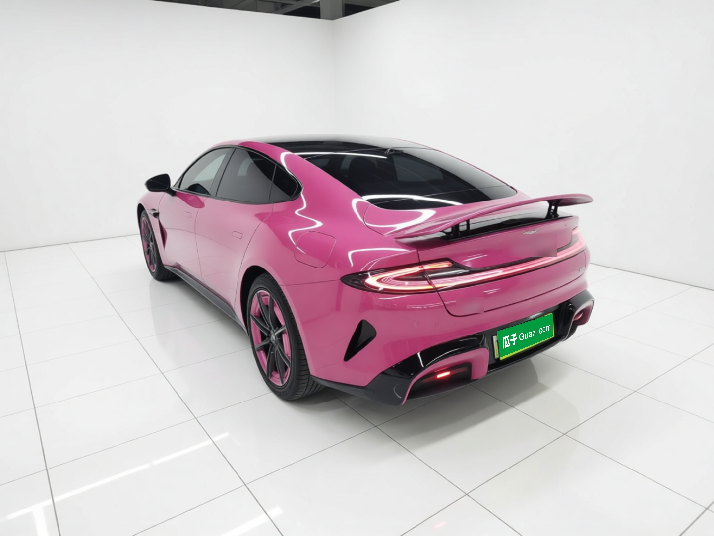 Xiaomi Auto SU7 2024 Rear-Drive Ultra-Long Range Advanced Pro-Level Intelligent Driving Version — снимка 4