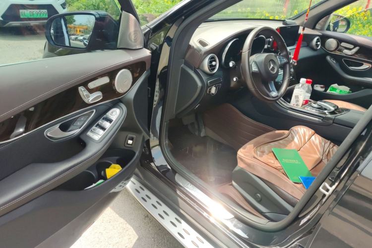 Used Mercedes-Benz GLC 2019 GLC 260 L 4MATIC Dynamic Model