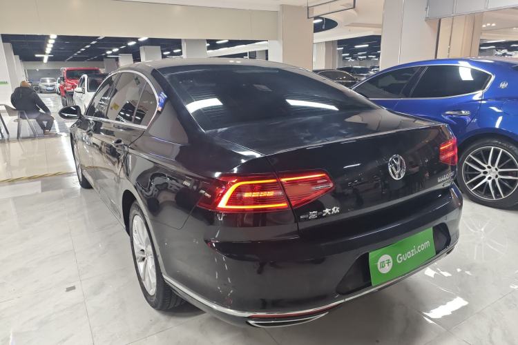 Used Volkswagen Magotan 2017 330TSI DSG Luxury Model
