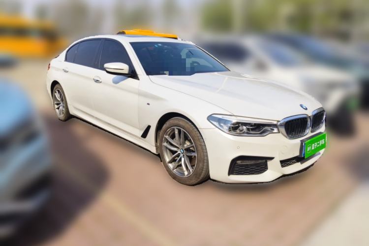 Used BMW 5 Series 2018 525Li M Sport Package Front Right 45 Deg