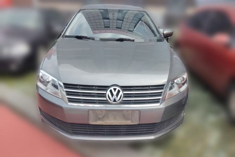 Used Volkswagen Lavida 2013 Revised Classic 1.6L Manual Fashion Edition Front