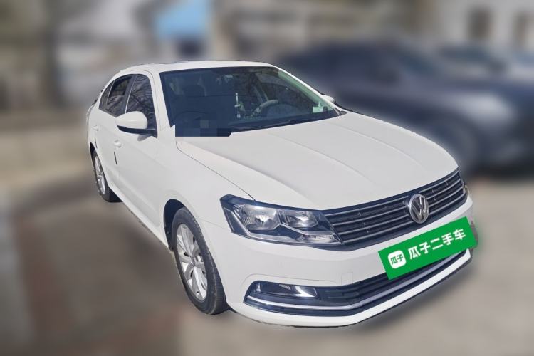 Used Volkswagen Lavida 2017 1.6L Manual Comfort Edition Front Right 45 Deg