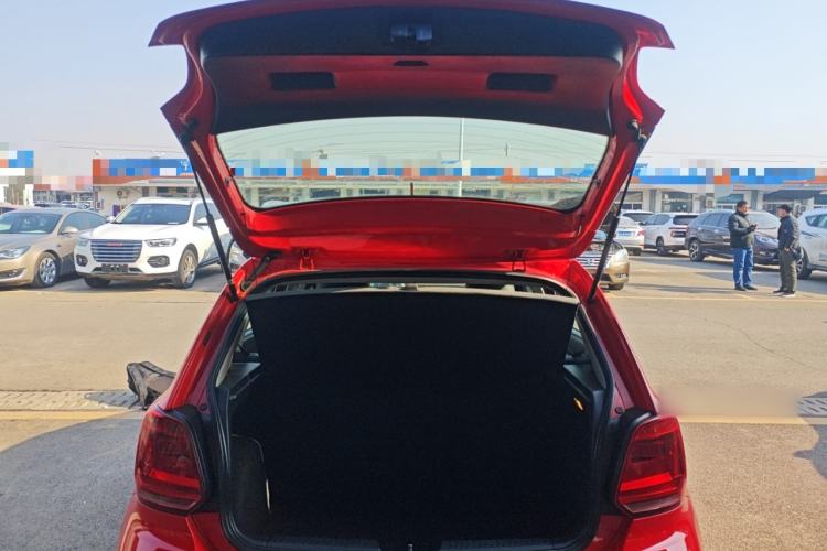 Used Volkswagen Polo 2014 1.4L Manual Fashion Edition