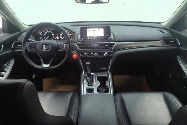Used Honda Accord 2018 230TURBO Comfort Version National V