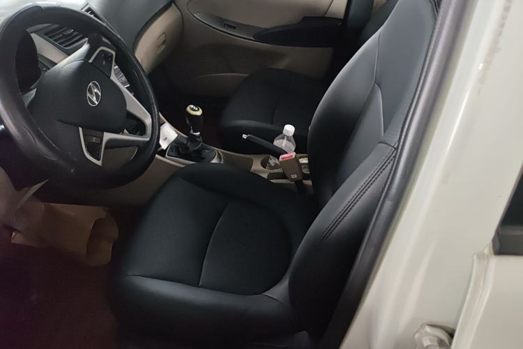 Used Hyundai Verna (older generation) 2014 1.4L Manual Smart GLS Trim