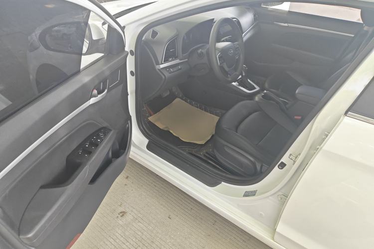 Used Hyundai Elantra (6th Generation / Lingdong) 2016 1.6L Automatic ZhiXuan – Elite Version
