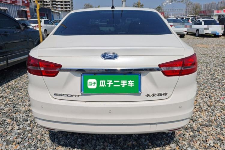 Used Ford Escort 2015 1.5L Automatic Fashion Model