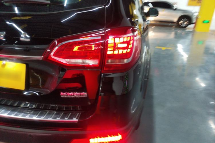 Used Haval H6 2015 Revised Version Sport Edition 1.5T Manual Transmission Two-Wheel Drive Elite Grade
