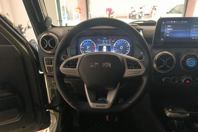 Used BAIC Off-Road BJ40 2021 2.0D Automatic Four-Wheel Drive Blade Hero Edition Adventurer Type Steering Wheel