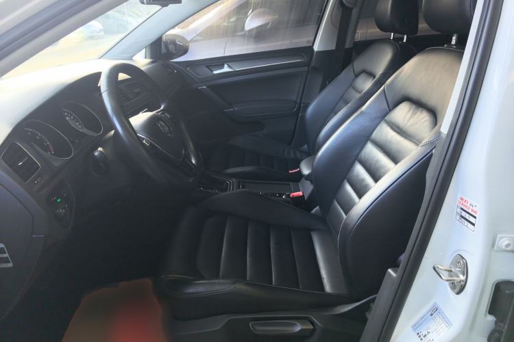 Used Volkswagen Golf 2015 1.4TSI Automatic Luxury Model