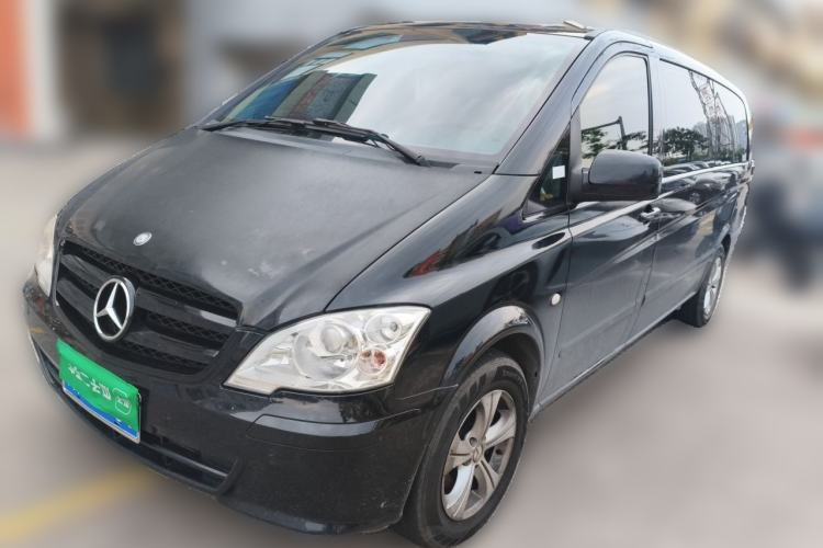 Used Mercedes-Benz Vito 2011 2.5L 7-seater executive version