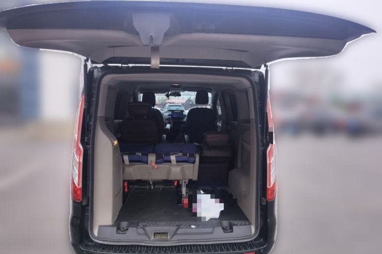 Used Ford Transit 2019 2.0T Gasoline Automatic Business & Travel Short Wheelbase Low-Roof 7-Seater China VI Standard Trunk
