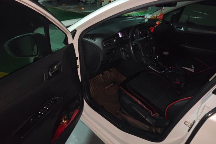 Used Citroen C4 Sega 2016 1.6L Automatic Luxury Model Driver Seat