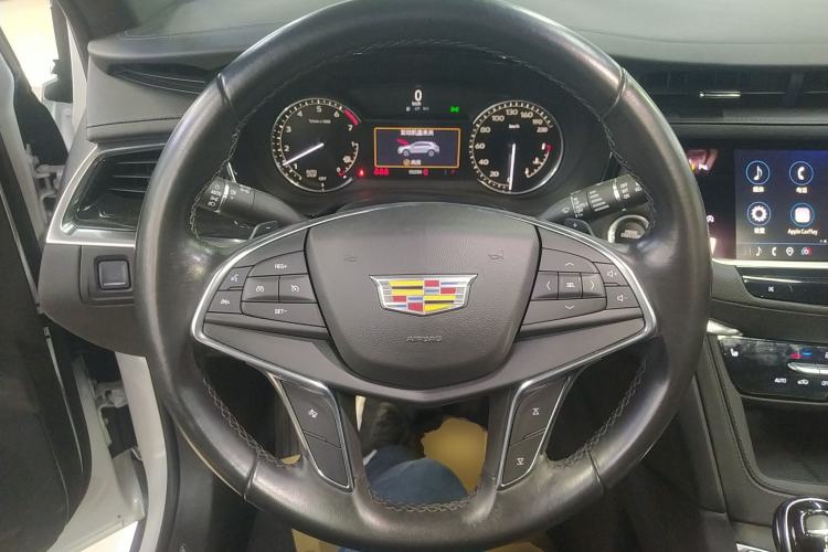 Used Cadillac XT5 2021 28T Luxury Model
