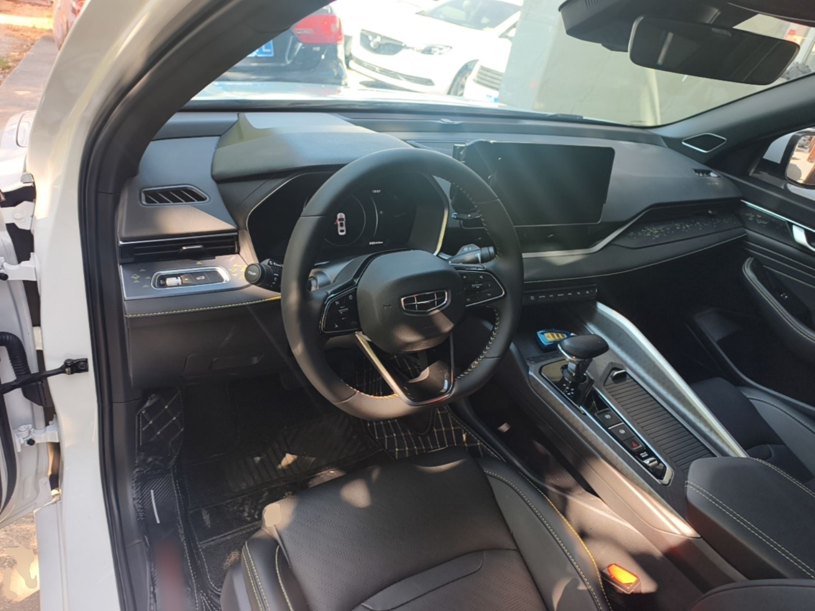 Geely Auto Preface 2023 1.5TD Fuyao Version — снимка 12
