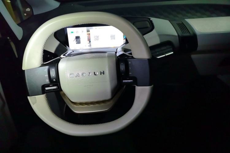 Used Baojun KiWi EV 2021 Artist Model Lithium Iron Phosphate