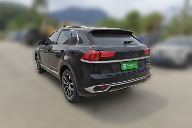 Used Zotye Domy X7 2017 1.8T Manual Luxury Model
