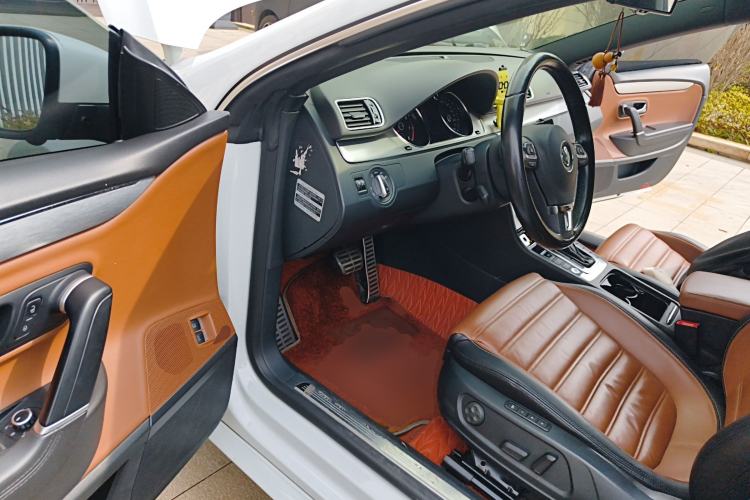 Used Volkswagen FAW-Volkswagen CC 2015 1.8TSI Luxury Model