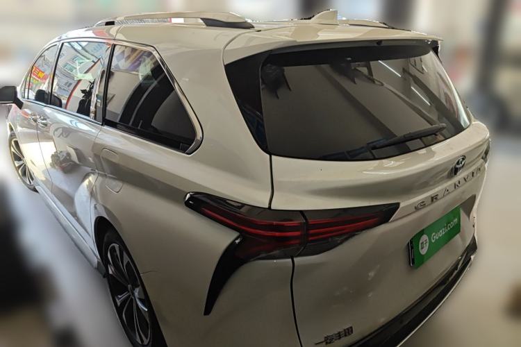 Used Toyota Granvia 2023 2.5L Hybrid Flagship VIP Edition Rear Left 45 Deg