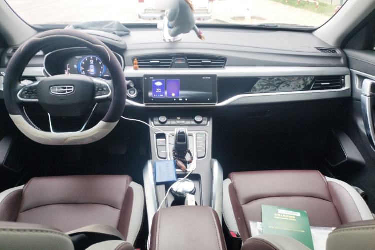 Used Geely Auto Emgrand X7 Sport 2022 1.8TD DCT Zhiya Trim