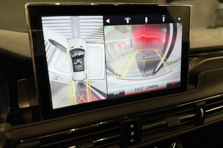 Used Lincoln Corsair New Energy 2021 PHEV Four-Wheel Drive e-Enjoy Edition Interior 2