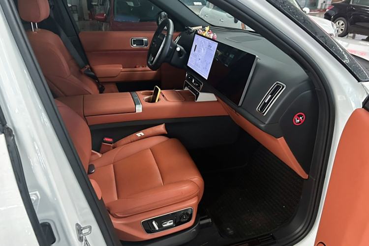 Used Li Auto L7 2023 Air model
